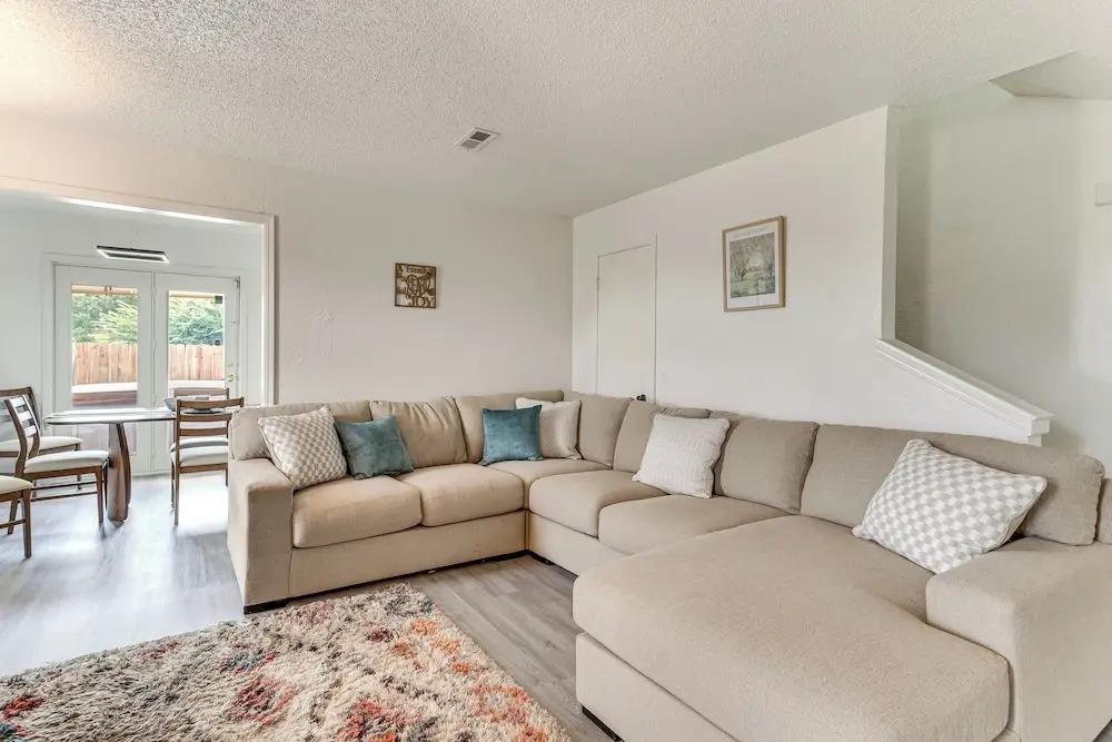 South OKC Home w/ Game Room: 18 Mi to OU Campus!