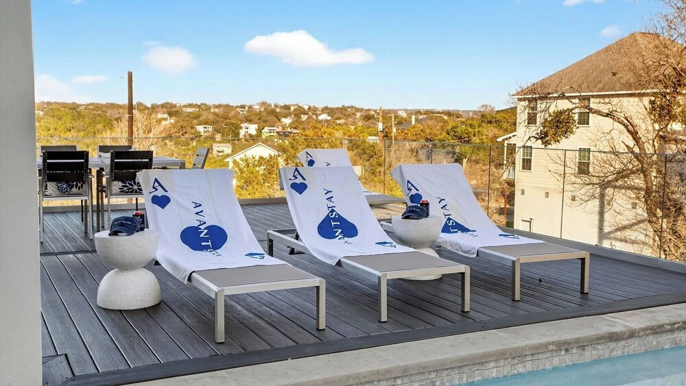 Hunters Estate by Avantstay Design-forward Hillside Home Private Pool + Firepit Close to Lake Travis + Downtown Austin