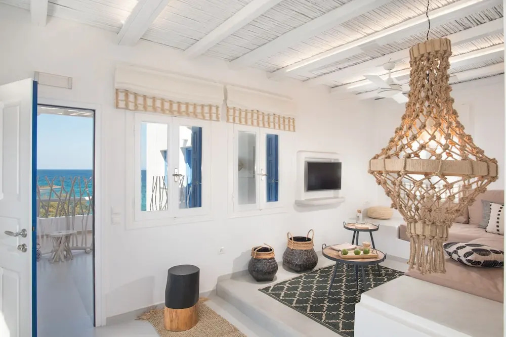 Perla Suites - Delmar Collection