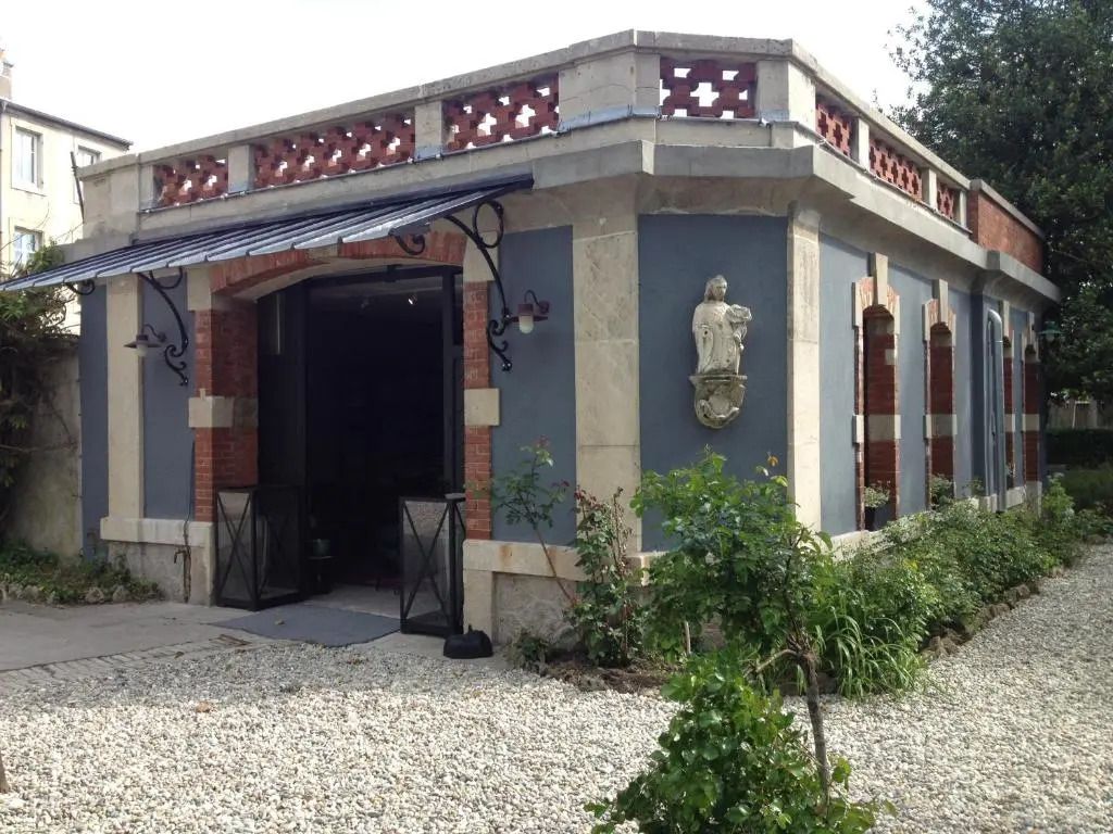La Villa 1901