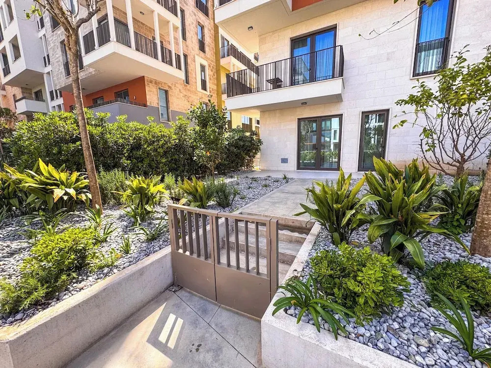 Qumi Porto Suites