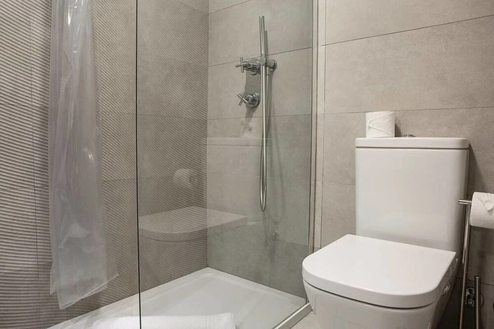 Gorgeous 2bed 2bath in Heart of Madrid City Center
