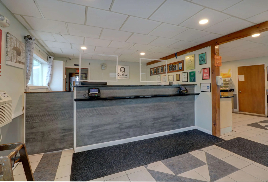 Quality Inn & Suites Lincoln I-93