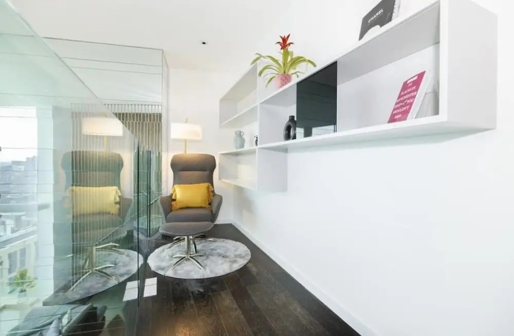 City Suite - Rooftop Spa - Balcony - Skyline View