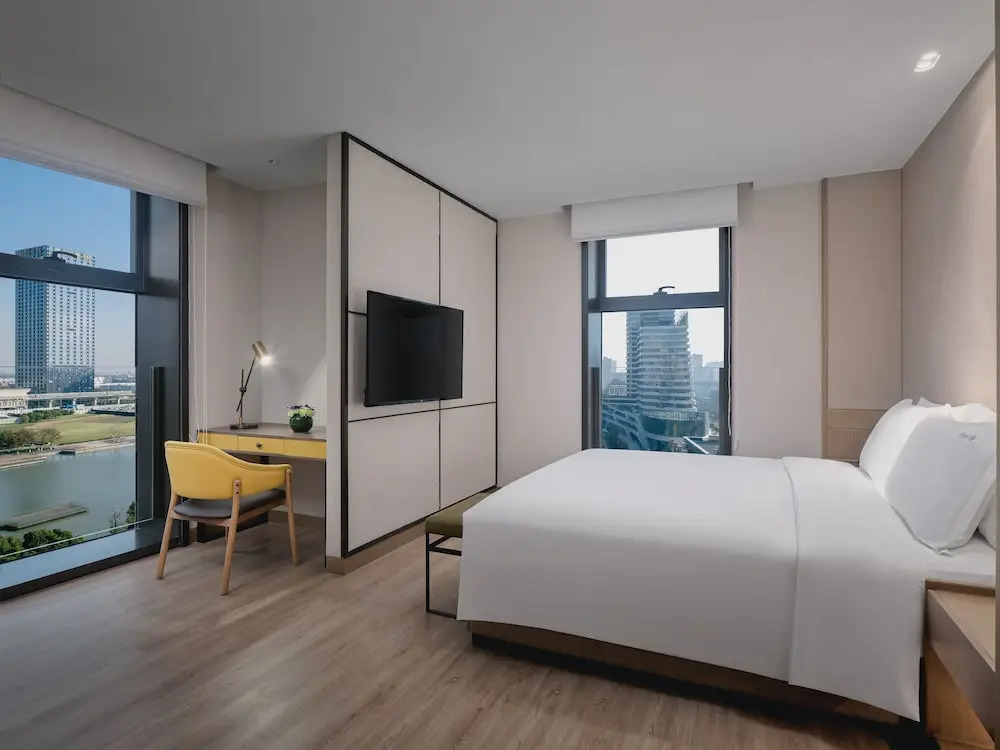 Holiday Inn Hotel and Suites Kunshan Huaqiao by IHG