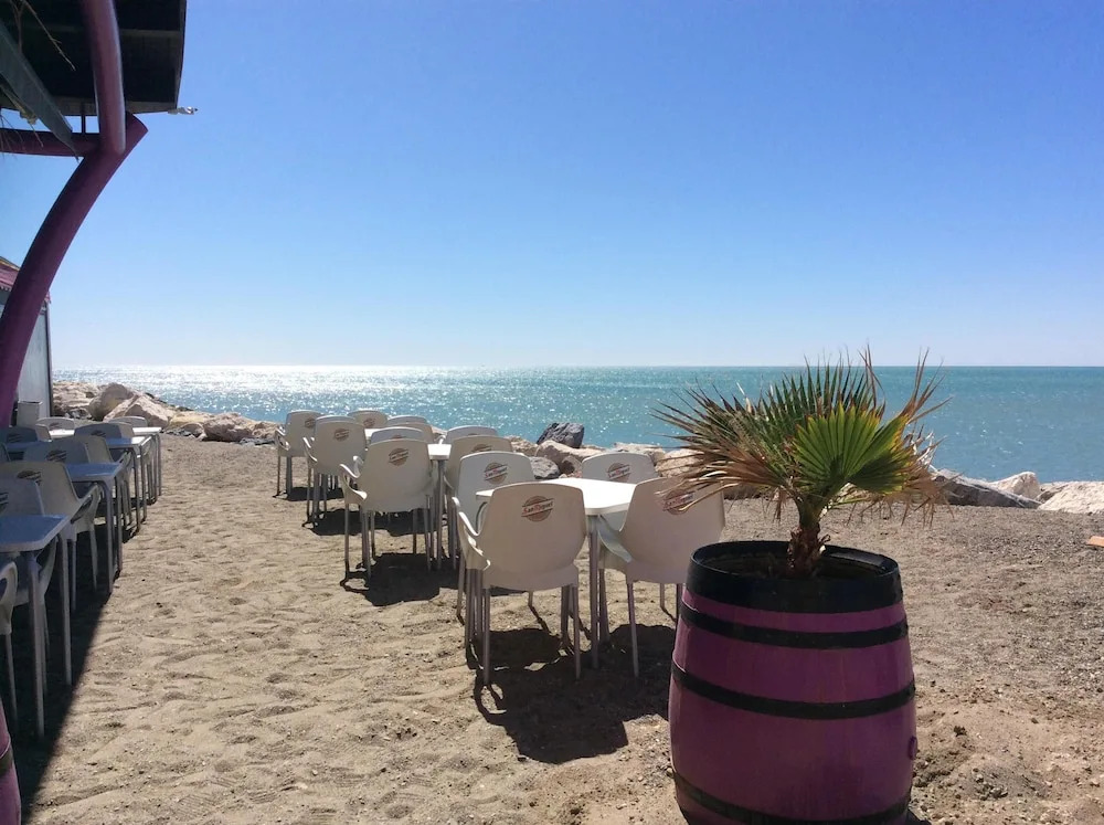 Del Parque Flats - Guadalmar