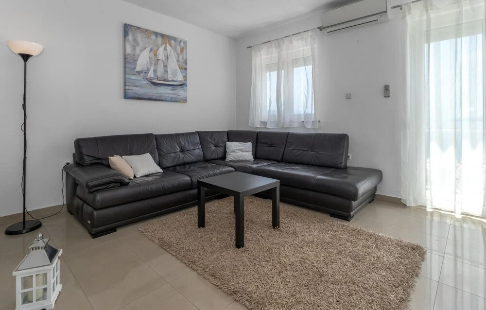 Stunning Home In Novi Vinodolski