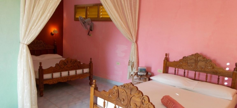 Hostal Maycesar