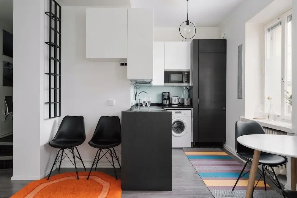 Renovated Top Floor Studio in Kallio