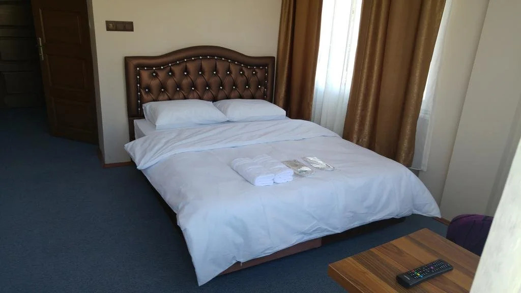Ikon Otel