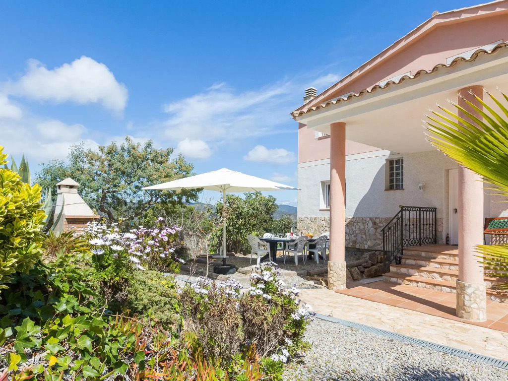 Comfortable Villa Near Lloret De Mar With Private Pool