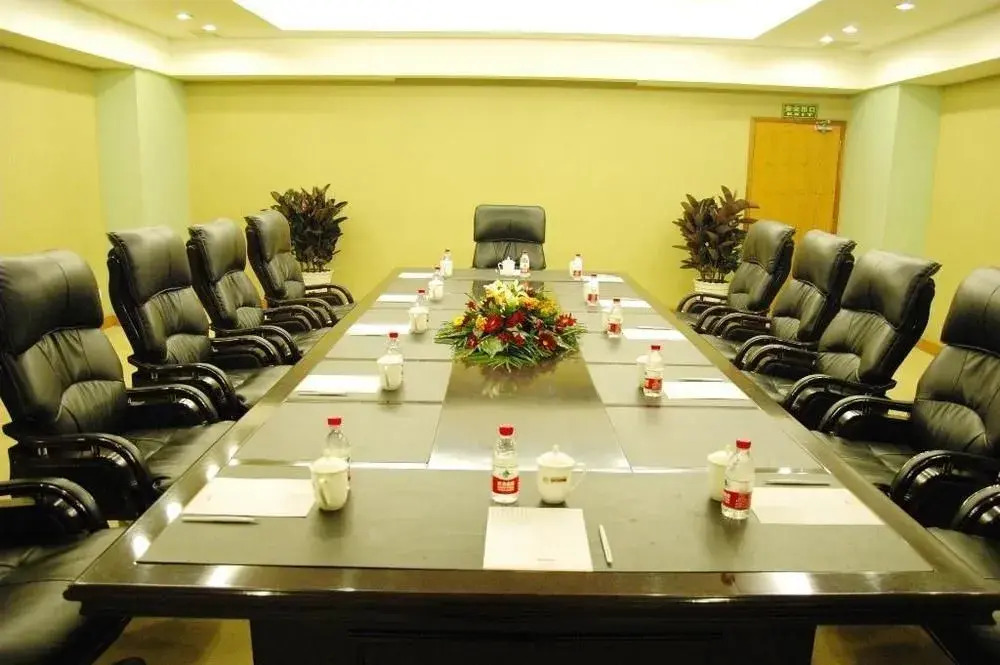 Vienna Classic Hotel (Hengtong Fortune Center Store)