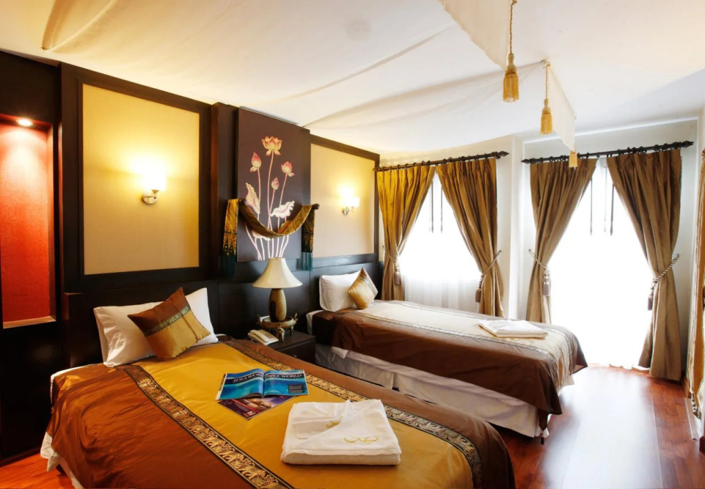 Mirth Sathorn Hotel