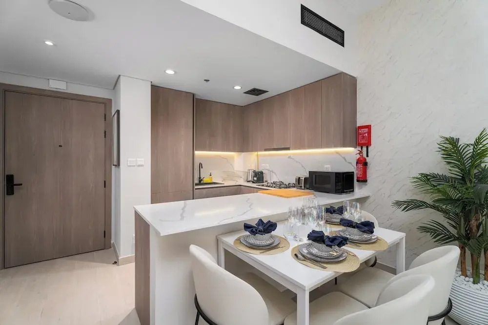 Nasma Luxury Stays - Laya Heights