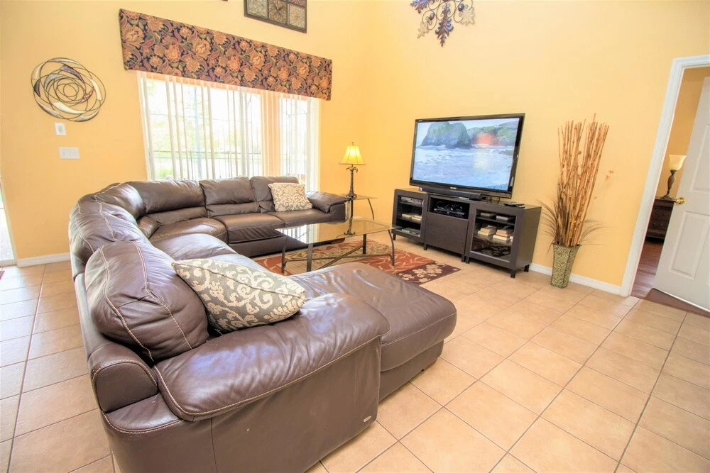 Maderia Beach Villa 6 Bedroom