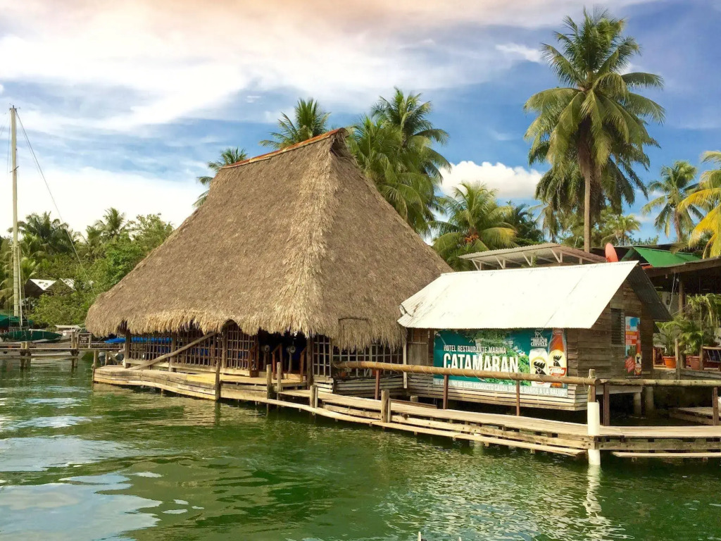 Hotel Catamaran