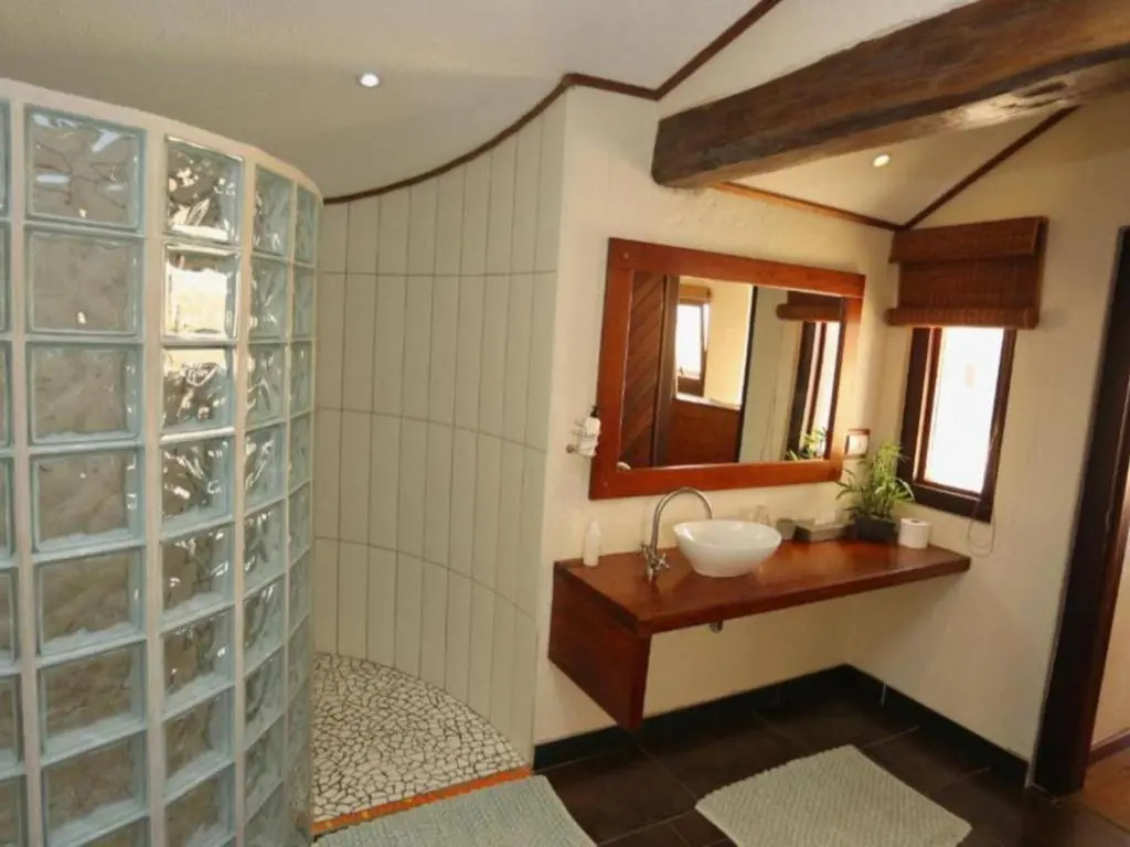 Desert Breeze Lodge