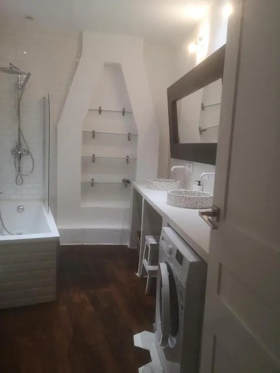 Appartement proche centre ville, port, et mont Faron