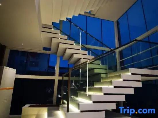 Yichang Jingyi Hotel