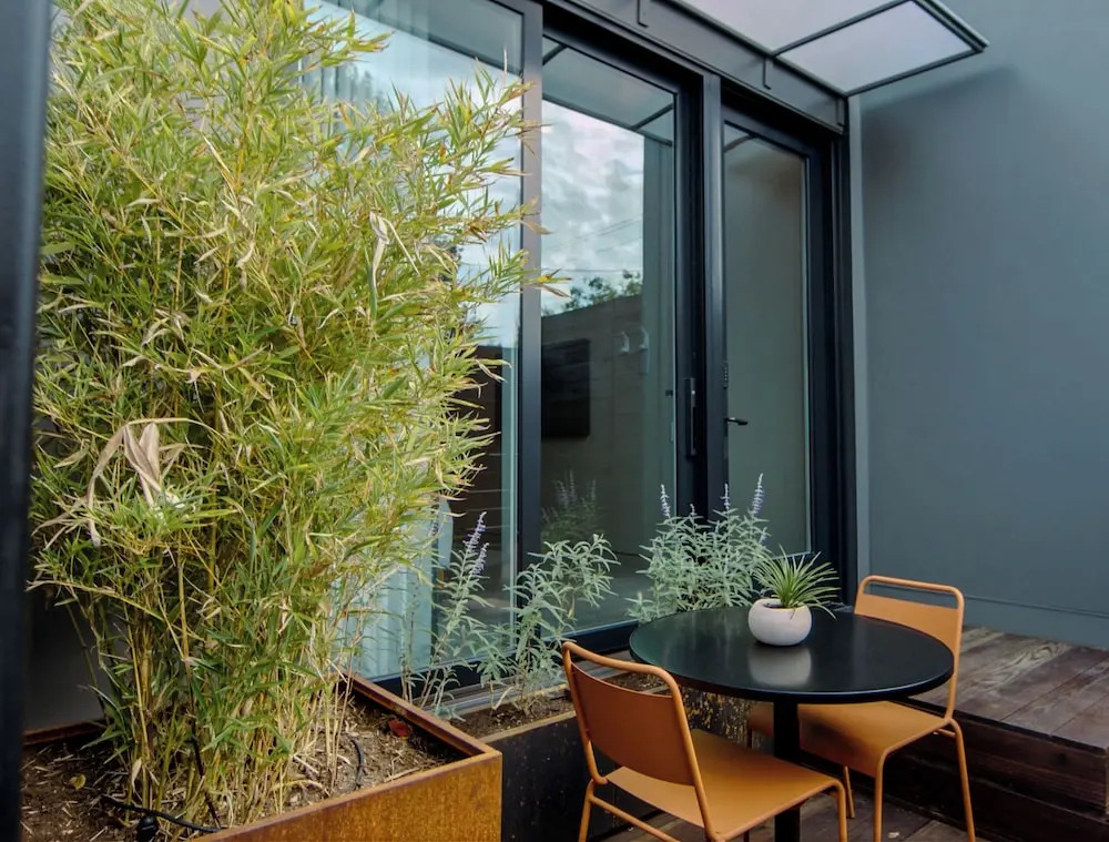 Frame Hotel - SoCo