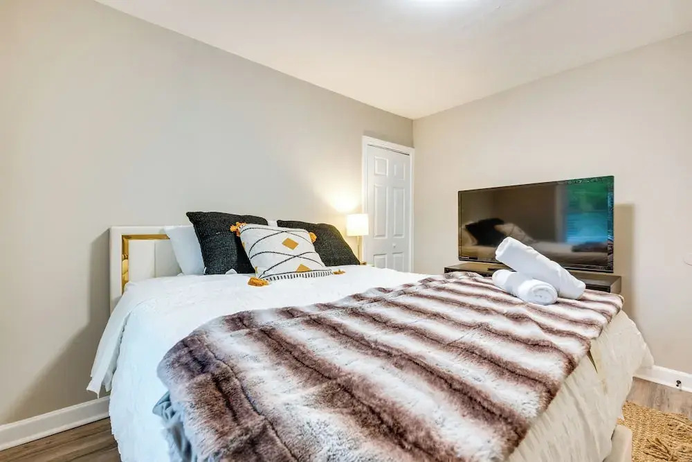 Modern Atlanta Vacation Rental Near Downtown!