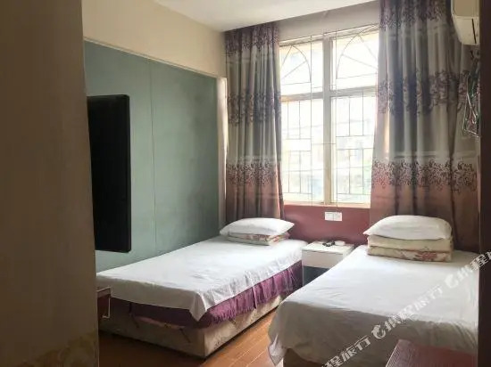 Xinlong Hostel