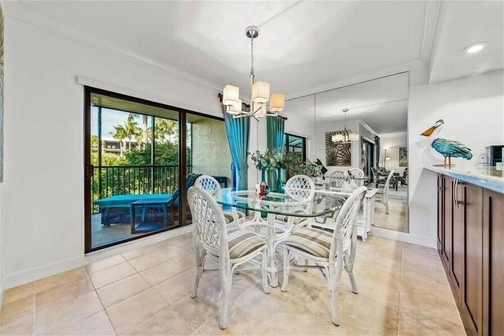 Sea Oats 121 2 Bedroom Home by RedAwning