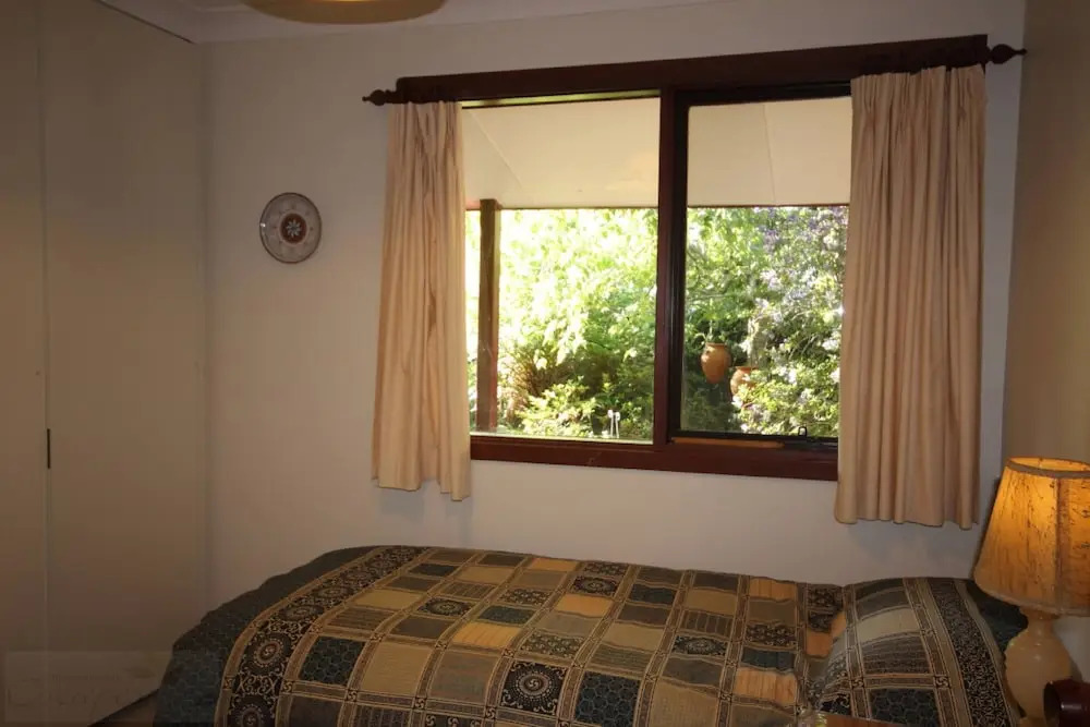 Rosella Retreat