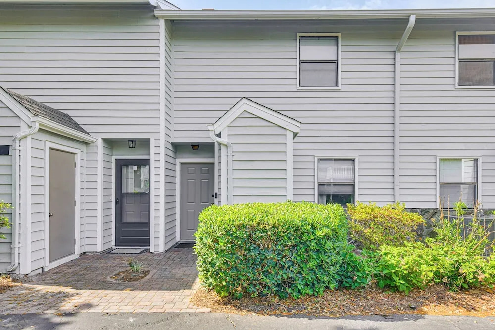 Santa Rosa Beach Townhome: Patio, Walk to Beach!