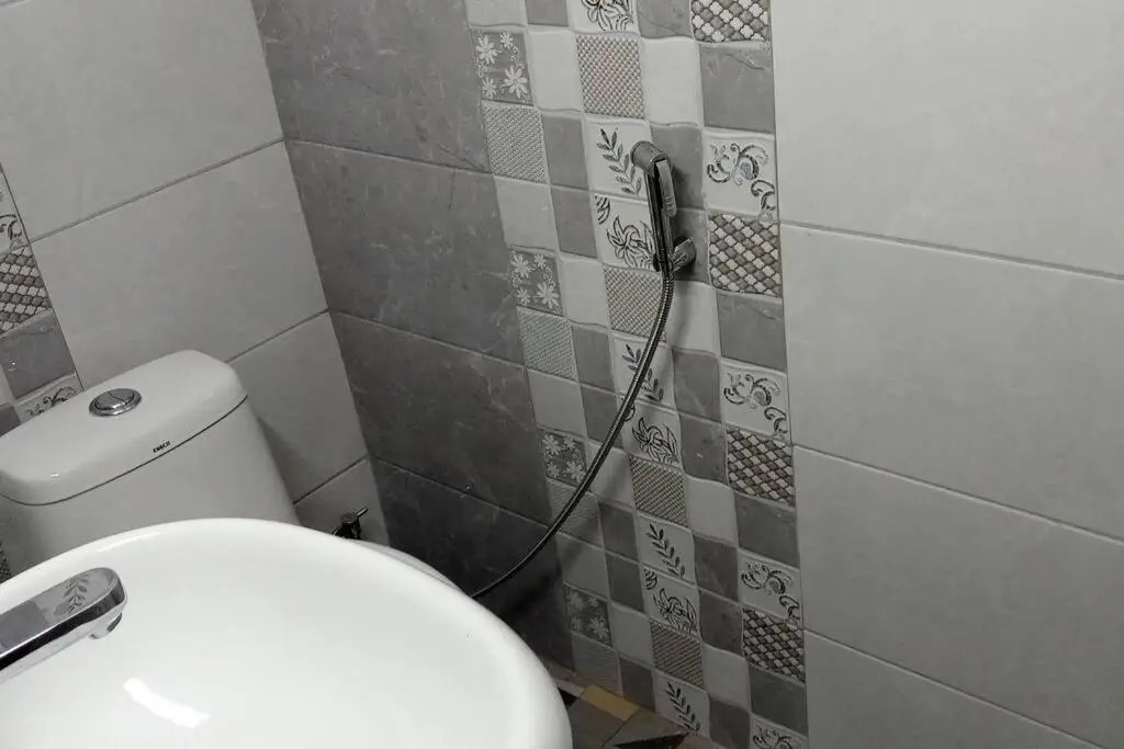 Shalom Guest House....Spacious room for 3 guests