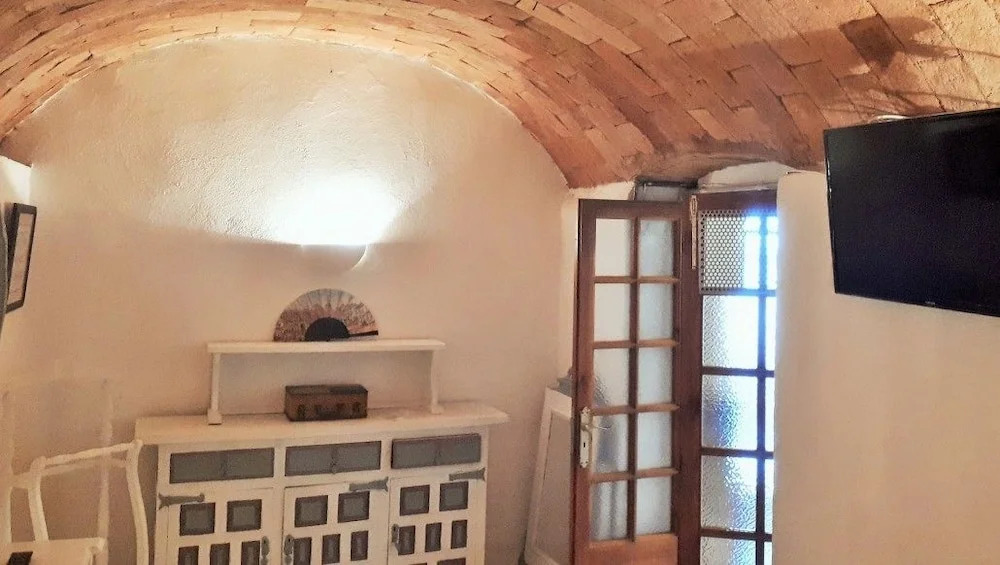 Casa rural en Albóns a 8 min de la playa de la Escala
