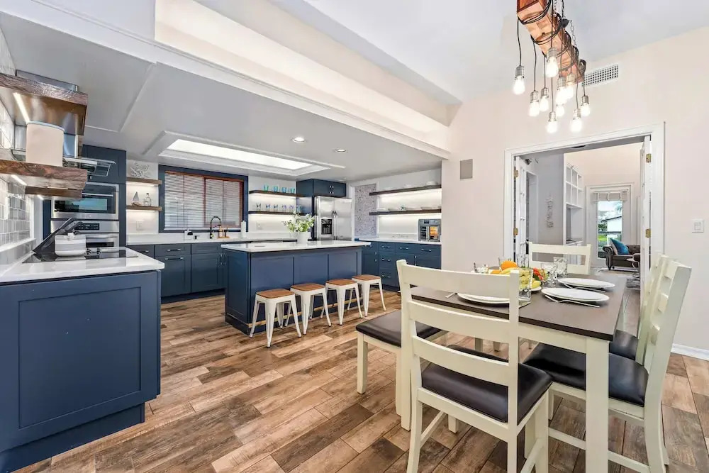 Cocoon Island Villa Luxury 5 BDR Waterfront Home