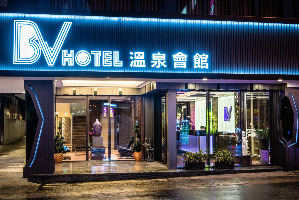 SIX FUKUN HOTEL