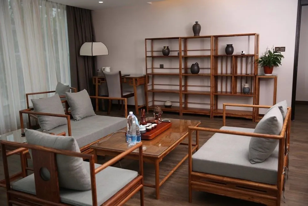 Yuan Se Ya Ju Hotel