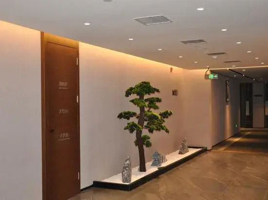 Homeinn Plus Hotel (Pei County Zhongjin Plaza)