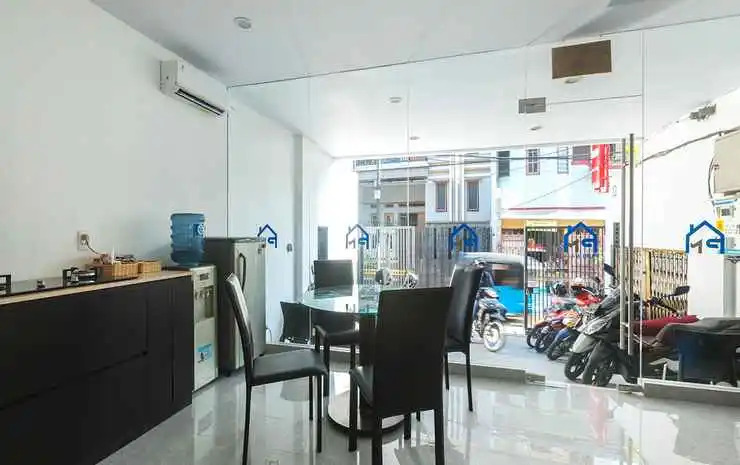 Puri Maju Hotel