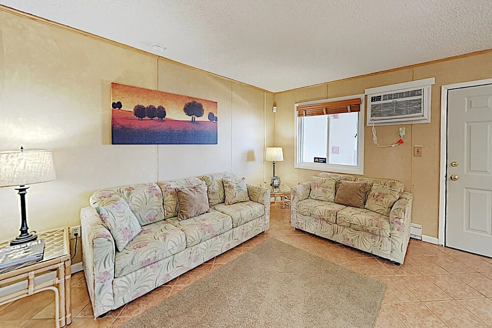 New Listing! Bayfront Getaway W/ Pool - Near Beach 2 Bedroom Condo