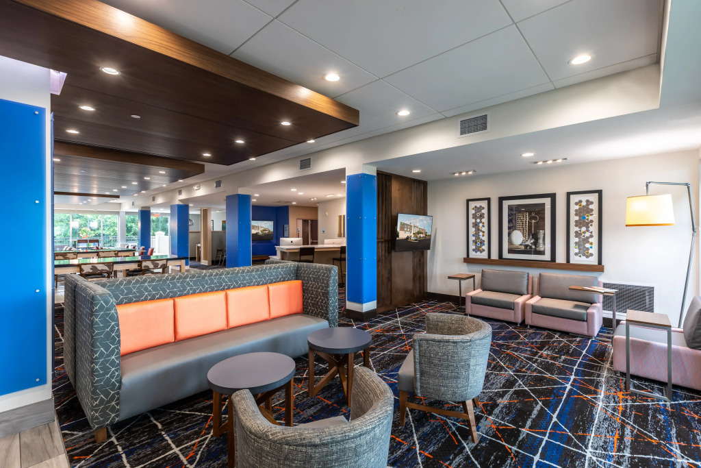 Holiday Inn Express & Suites Greenville S - Piedmont by IHG