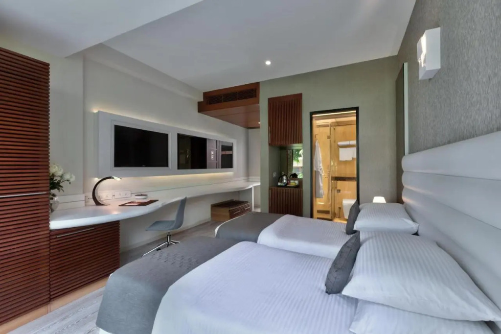 The Atara Near Golf Course Road