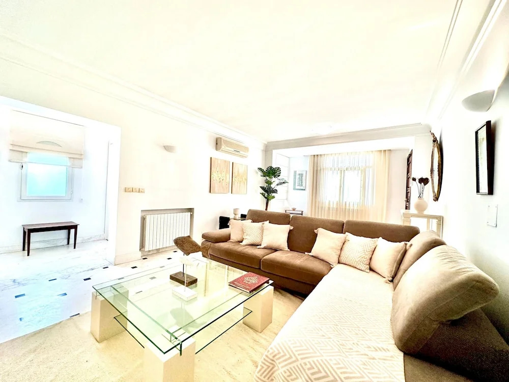 Carthage Spacious and Cosy With Amazing Terrace