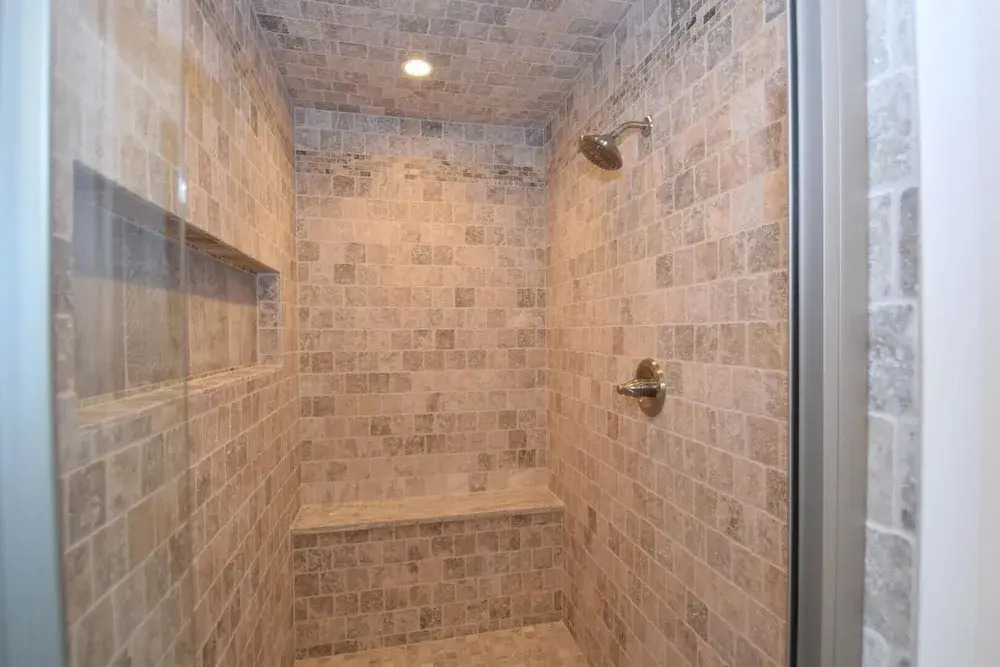 Alameda 6 1 Bedroom Condo by RedAwning