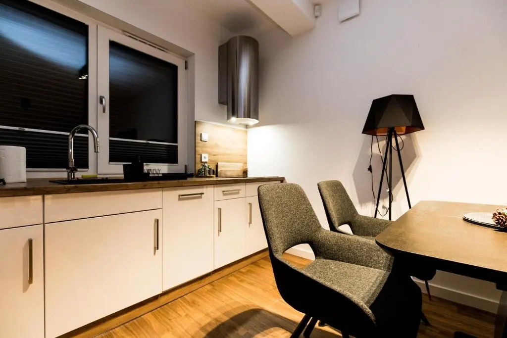Nowe kameralne Apartamenty Graniczna2G Niechorze - sosnowy las i bardzo blisko plaży