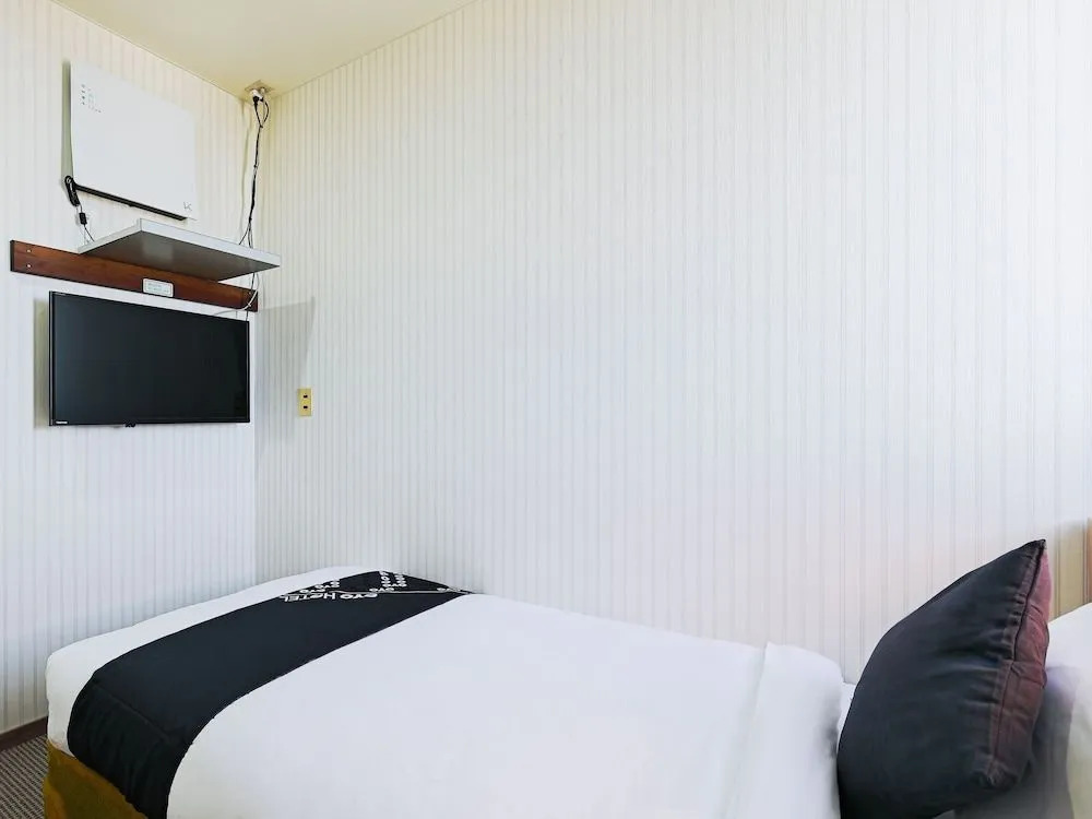Green Business Hotel Hakui