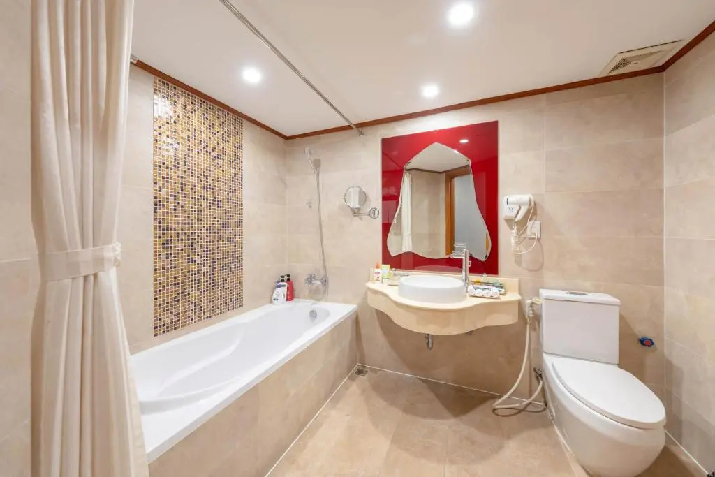 A25 Premium Hotel - 23 Quán Thánh