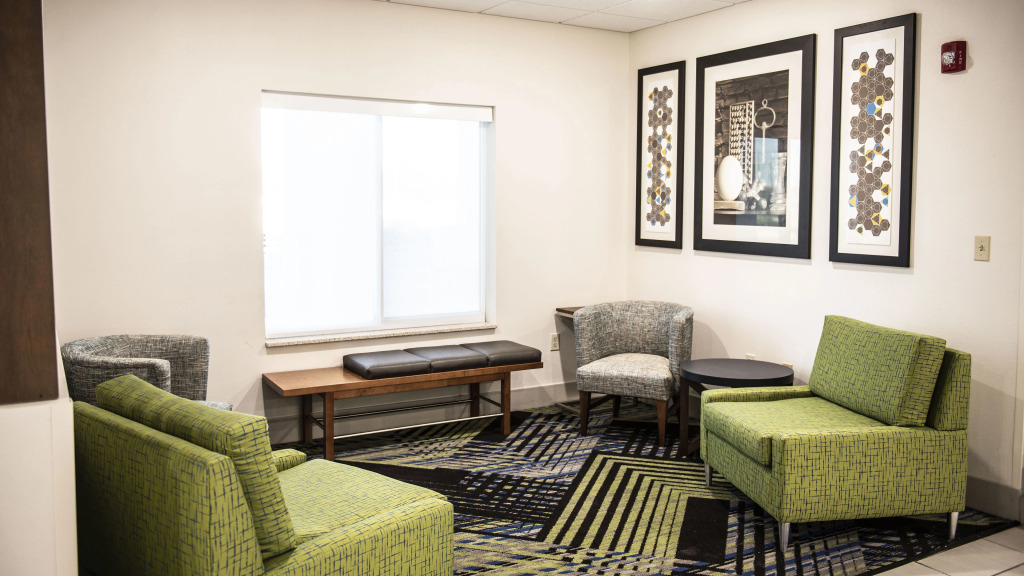 Holiday Inn Express Hotel & Suites Sedalia by IHG