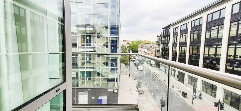 Two Bed Serviced Apt in Old Street