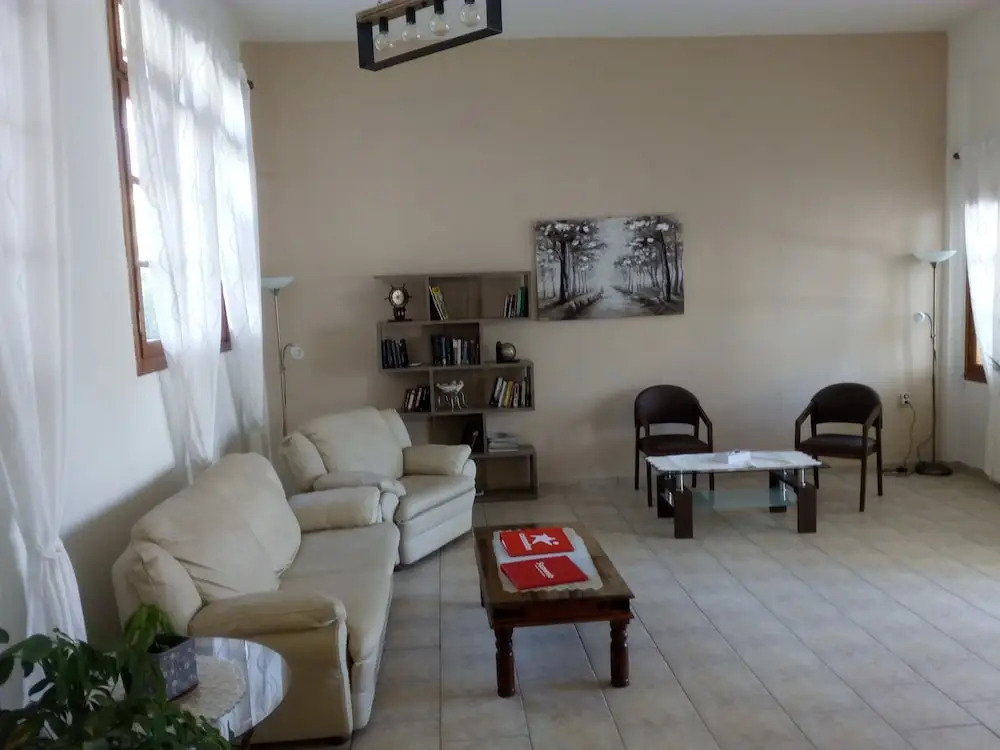 Tarsanas Apartments