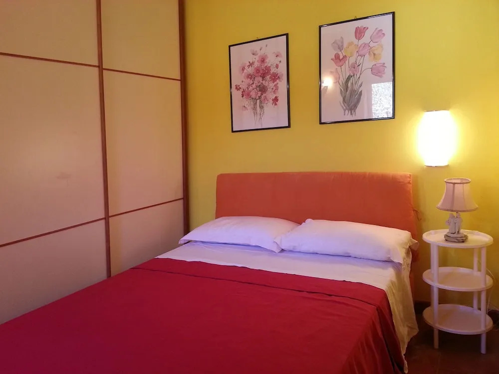 Villa Fresia With Garden and Private Pool Sea View