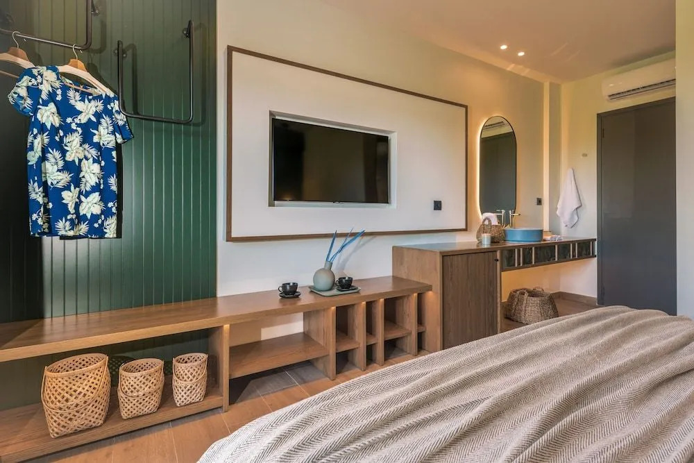 Isola Apartments Junior Suites
