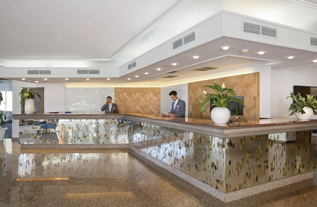 Grupotel Orient